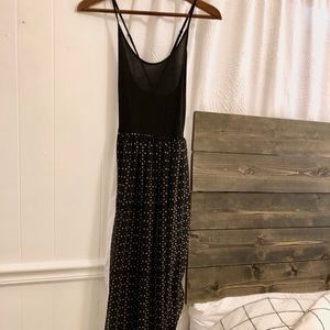 Black Flowy Maxi Dress w/Print